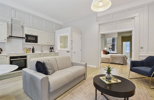 Chinatown Apartamento | Gerrard Place by Aeria Apartments