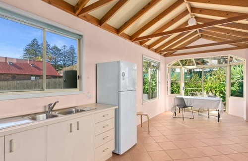 South Coast Casa | Gerroa House located mere steps from Seven Mile Beach.