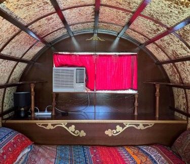 River Heads Otro | Gertrude Gypsy Wagon River Heads