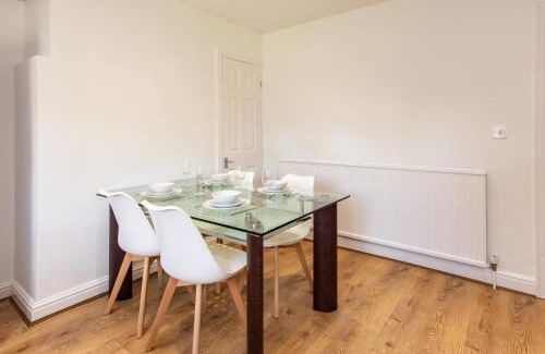 West Bridgford Casa | Gertrude House - Spacious 3BR Bungalow in Nottingham