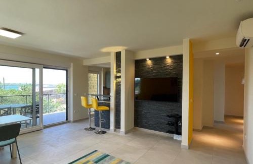 Maslenica Apartamento | Geschmacksvolle Ferienwohnung mit Pool nur 60 m vom Strand für bis 5 Personen
