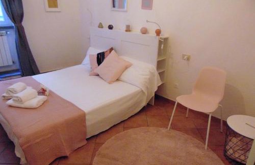 Sant' Ambrogio Apartamento | Gessi Charming Apartments