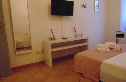 Sant' Ambrogio Apartamento | Gessi Charming Apartments