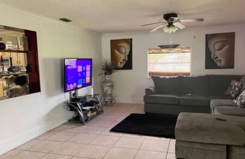 Joel Casa | Get away to this quite single family home in Lehigh acres