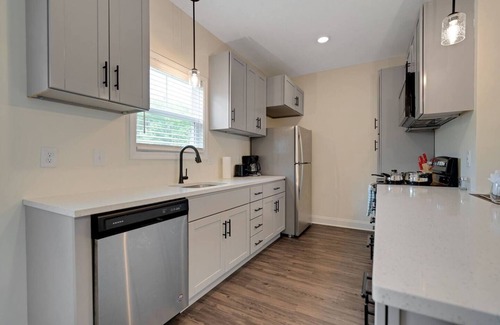 Clarksville Apartamento | Get comfortable and enjoy 2 bedroom with 2.5 bathroom at this spacious unit
