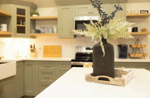St. James Casa | Get Cozy in the Country - The Cottage on Luca Hill