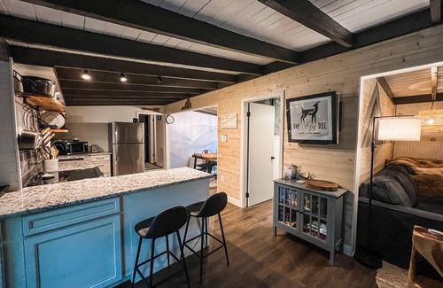 Dan River Cabaña | Get Cozy & take in the beauty of Groundhog Mountain @ the Cozy Doe!