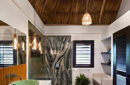 San Pedro Hotel | Get Ready for Adventure! Convenient Unit, close toHol Chan Marine Reserve!