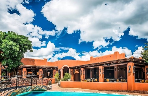 Livingstone Apartamento | Get Ready for Blissful Getaway! Four Spacious Units, Pool, Spa, Free Parking!