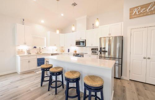 Indian Beach Casa | Get ready to soak up the sun at Villa Caman