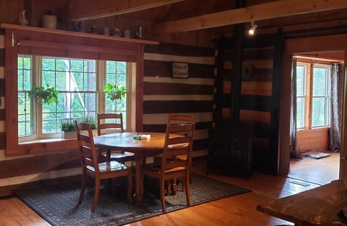 Wardensville Casa | Get some R&R at The Space Between