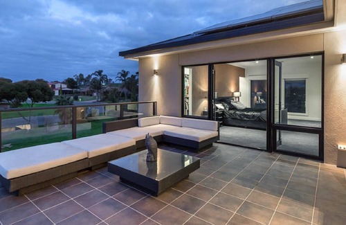 White Sands Casa | Getaway at River Paradise: Murray Bridge's Ultimate Riverside Retreat