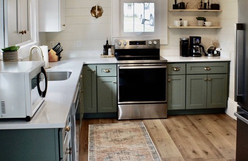 Dayton Cabaña | Getaway at this Charming Family Cottage