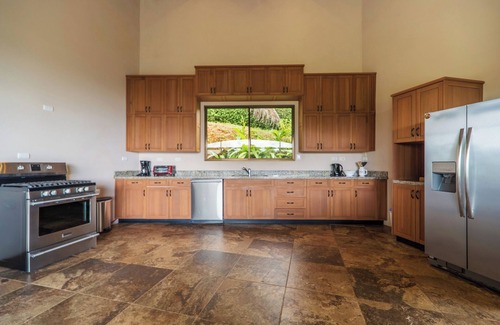Cascada Azul Casa | Getaway Charming 2-bedroom house secluded with Ocean Breeze