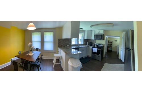 New Bern Cabaña | Getaway Country Cottage - Entire House with Fireplace - Pet Friendly