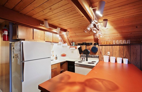 Skykomish Cabina | GetAWay Ski Cabin 13 millas hasta Stevens Pass, HOT TUB!