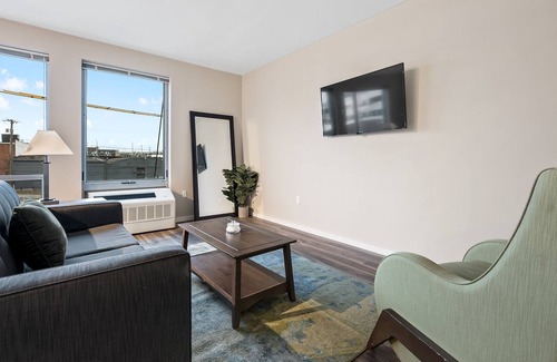 Crossroads Arts District Condominio | Getaway to Serene Oasis Near Kauffman Stadium 349