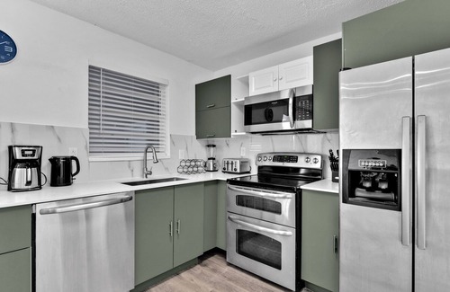 Boulevard Heights Casa | Getaway Vacation Home with Pool Near HardRock