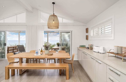 Coledale Casa | Getawayz NSW - 'Drift' - Absolute Beachfront at Coledale w/ Panoramic Views & Multiple Living Zones