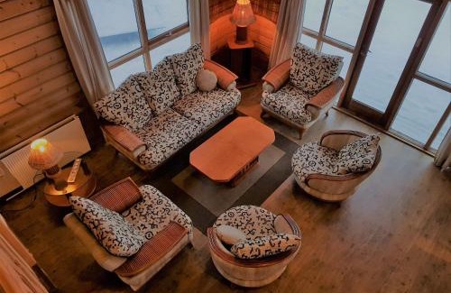 Haukadalur Casa | Geysir - Modern Log Cabin