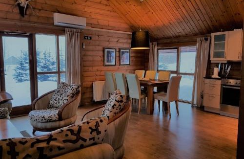 Haukadalur Casa | Geysir - Modern Log Cabin