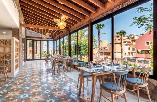 Costa Adeje Hotel | GF GRAN COSTA ADEJE*