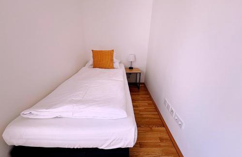 Funfhaus Apartamento | GG13 Apartments Vienna, Air-conditioned, next to metro, close to sights