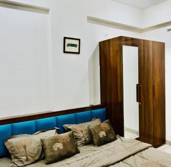 Indore Apartamento | GharBar