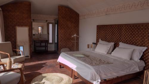 M'Hamid El Ghizlane Otro | Ghazala Camp - Luxury Erg Chigaga Magic