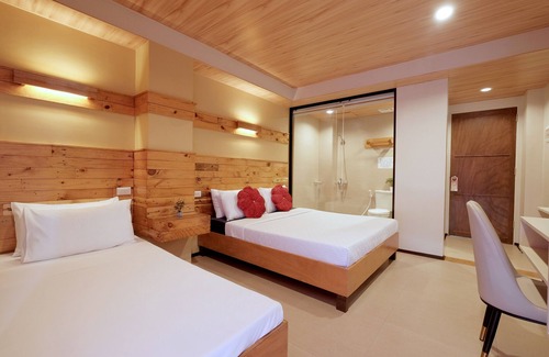 Coron Town Proper Hotel | Ghiellaniqa Inn