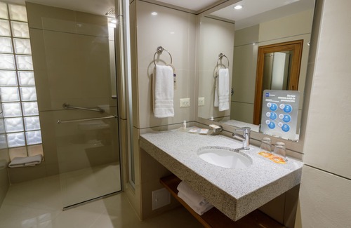 Ricaurte Hotel | GHL Hotel Club El Puente
