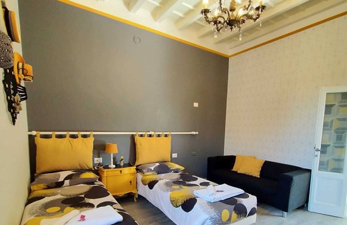 Seregno Apartamento | YELLOW GOLD APARTMENT- BETWEEN MILAN AND COMO LAKE