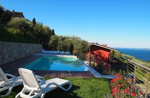 Frader Apartamento | Gianni with 1 bedroom with garden and lake view