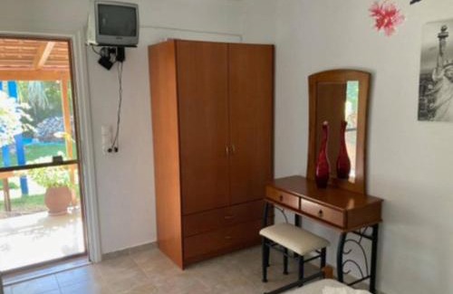 Kalamaki Casa | Giannis Private Villa, With Garden