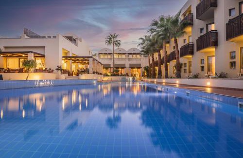 Kato Stalos Complejo | Giannoulis - Santa Marina Plaza (Adults Only)