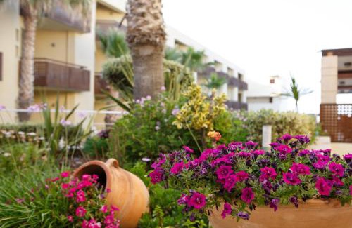 Kato Stalos Complejo | Giannoulis - Santa Marina Plaza (Adults Only)