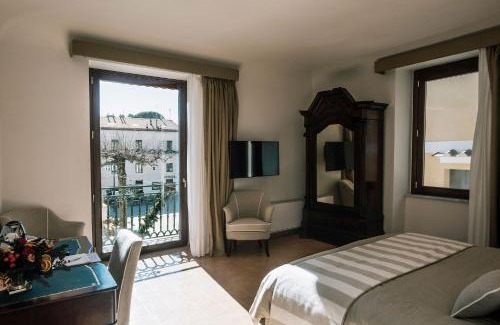 Ravello Cama Y Desayuno | Giardini Calce - Luxury Rooms
