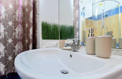 San Giuliano Milanese Apartamento | Giardino dei Libri - San Giuliano Milanese - by Host4U