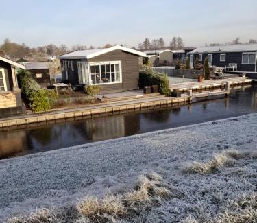 Giethoorn Chalet De Esquí | Giet Oan gelegen op Resort Venetië