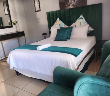 Emalahleni Casa | Gift from G guesthouse
