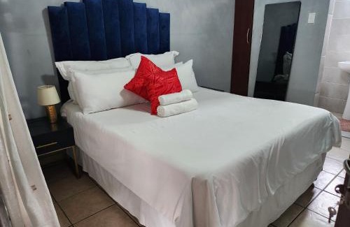 Emalahleni Casa | Gift from G guesthouse