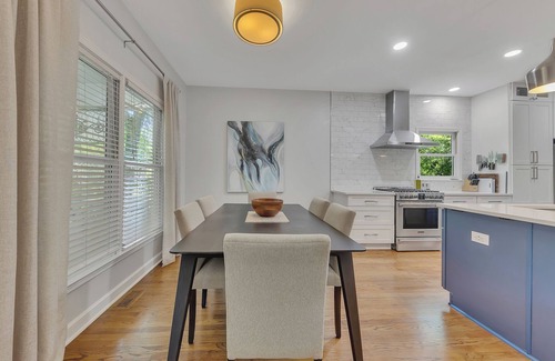 Ormewood Park Casa | Gilbert Grove | Designer Comfort +World Cup Ready