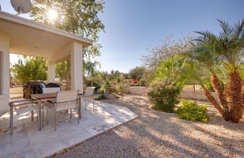 Gilbert Casa | Gilbert Home with Yard, Golf Course On-Site