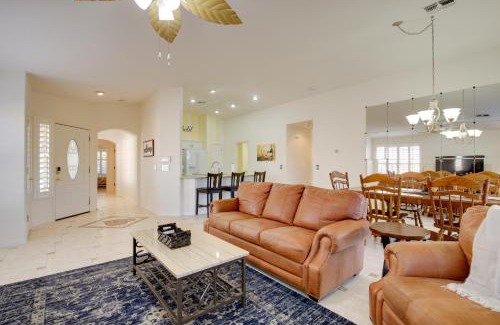 Gilbert Casa | Gilbert Home with Yard, Golf Course On-Site