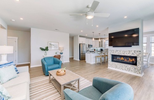 Bermuda Bay Condominio | Gilded Garnet - Spacious 3BR Corner Unit, Sunset Views, Near Beach