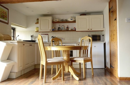 Trecastle Cabaña | Gilfach Farm Holiday Accommodation