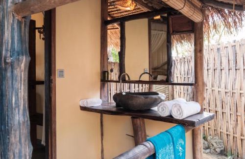 P. Gili Asahan Complejo | Gili Asahan Eco Lodge & Restaurant