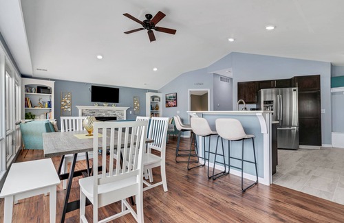 Jackson Cabaña | Gilletts Lake Getaway: A Fall Retreat for Outdoor Fun and Cozy Evenings by the Fire