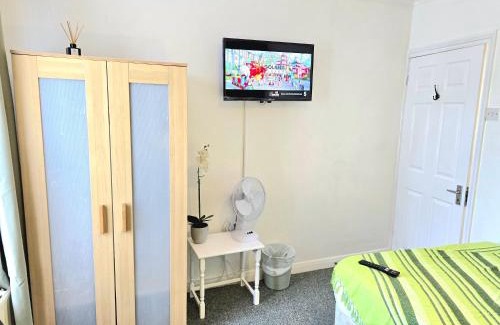 Gillingham Apartamento | Gillings Villa -5 Bed Great For Long & Short Stay! Gillingham Kent