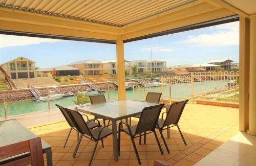 Wallaroo Casa | Gilmore Getaway